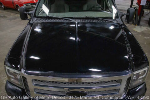 2005 Ford Excursion XLT