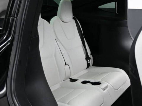 2022 Tesla Model X Plaid