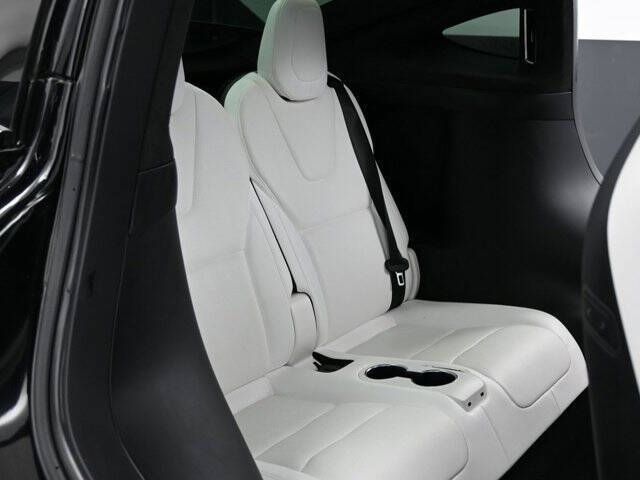 2022 Tesla Model X Plaid