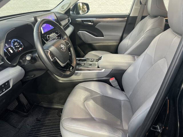 2023 Toyota Highlander Hybrid Limited