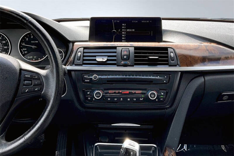 2013 BMW 3 Series 328i xDrive