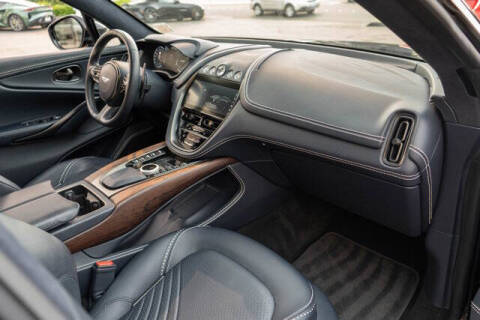 2021 Aston Martin DBX