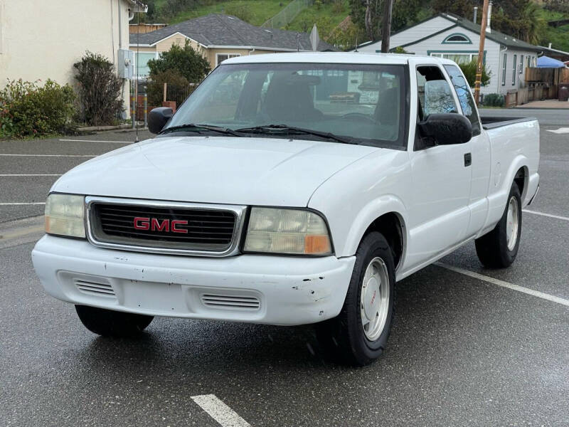 2003 GMC Sonoma for sale at JENIN MOTORS in Hayward CA