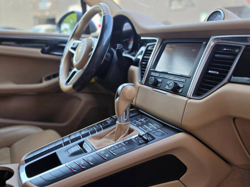 2016 Porsche Macan S