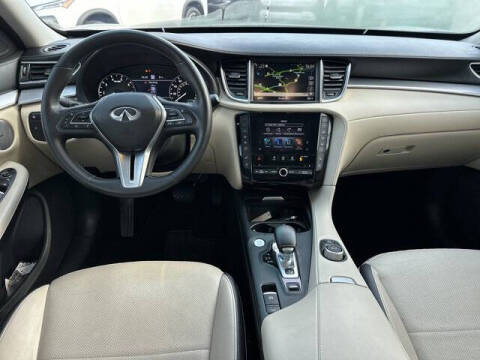 2022 Infiniti QX50 Essential