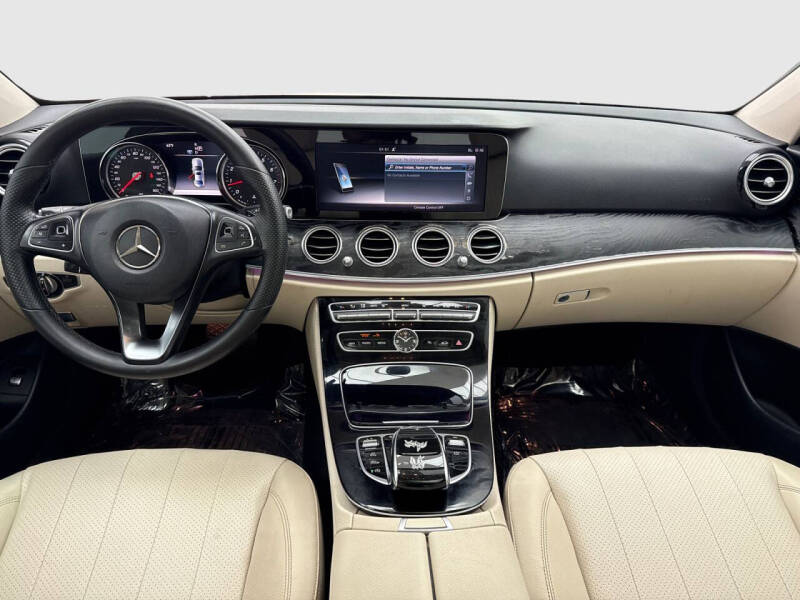 2017 Mercedes-Benz E-Class E 300 4MATIC