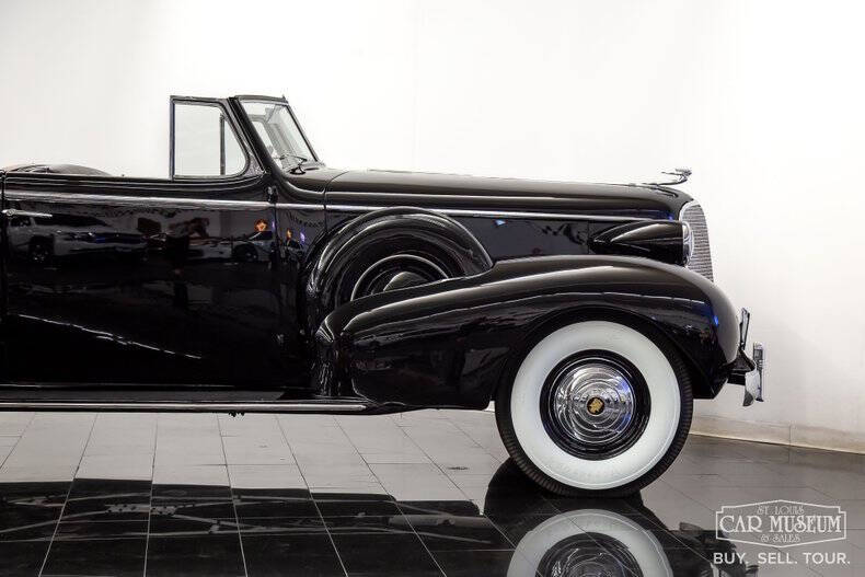 1937 Cadillac Series 85