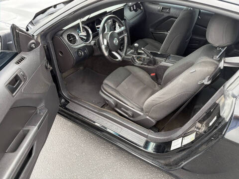 2014 Ford Mustang V6