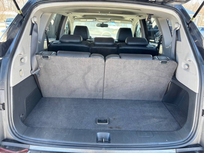 2007 Subaru B9 Tribeca 7-Pass.