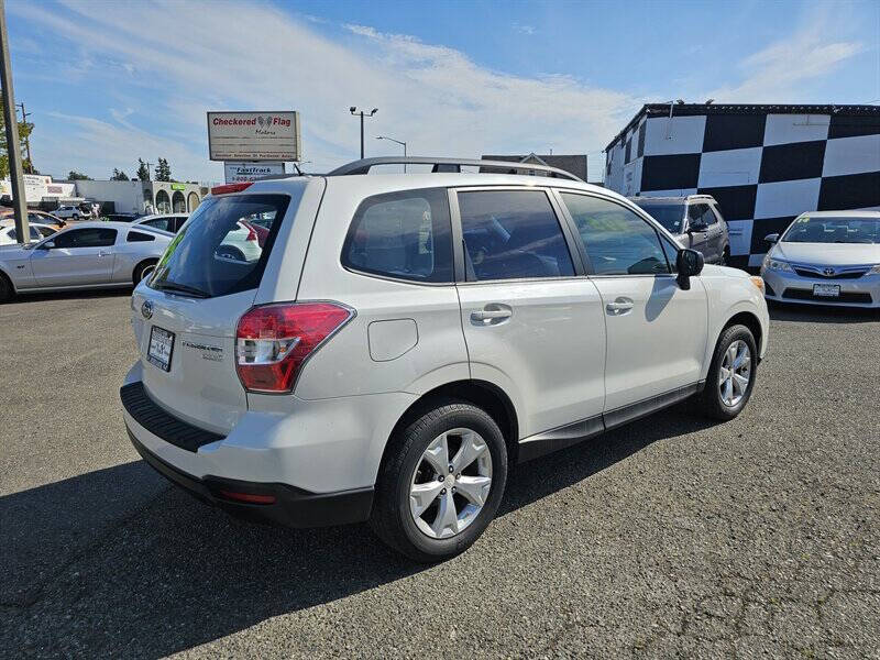 2015 Subaru Forester 2.5i