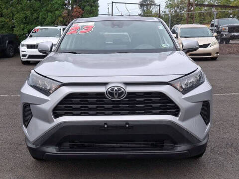 2022 Toyota RAV4 LE