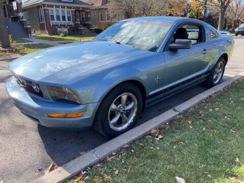 2006 Ford Mustang for sale at Apollo Motors INC in Chicago IL