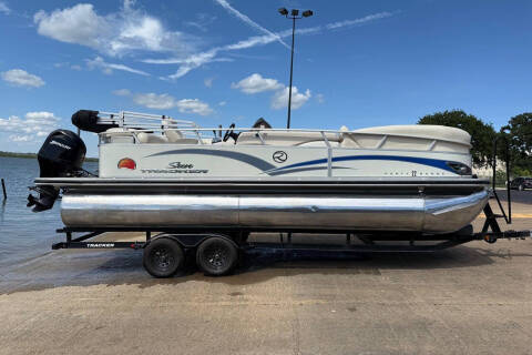 2011 Sun Tracker Party Barge 22 Sport Fish Rege