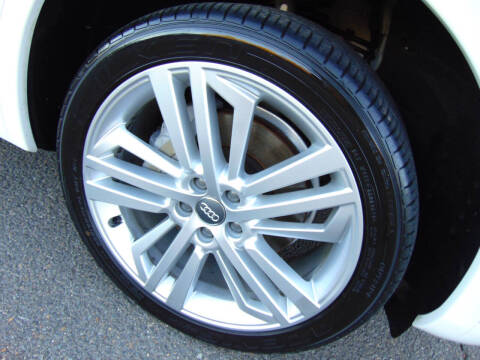 2018 Audi Q5 2.0T quattro Premium Plus