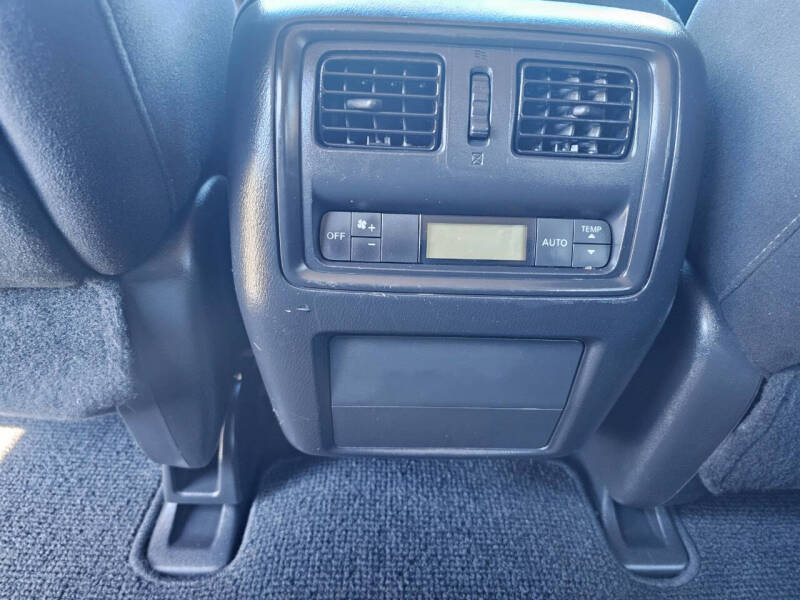 2014 Nissan Pathfinder SV