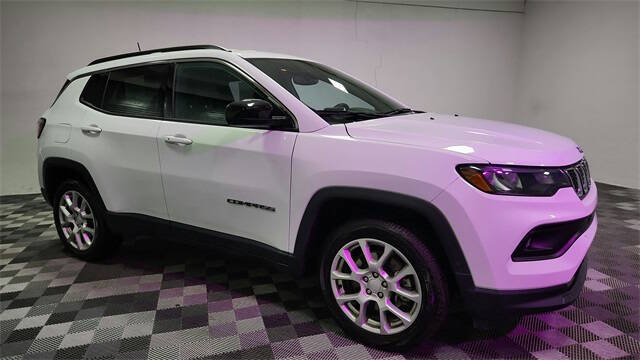 2023 Jeep Compass Latitude Lux