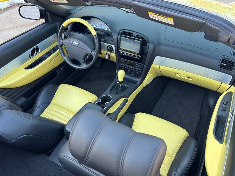 2002 Ford Thunderbird Deluxe