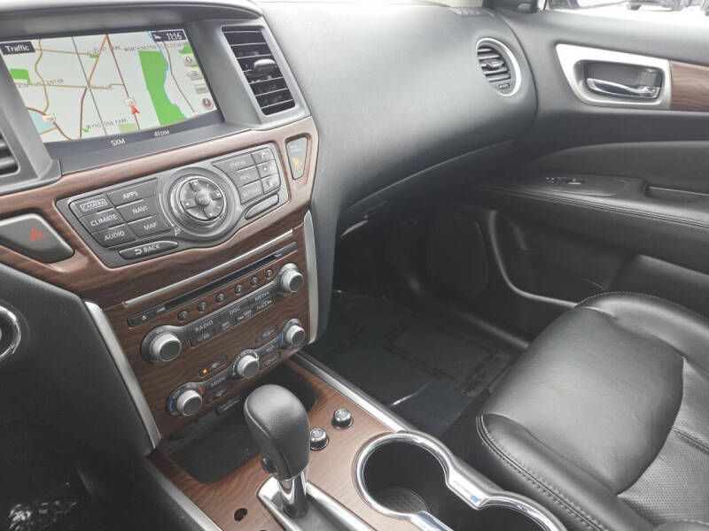 2020 Nissan Pathfinder Platinum