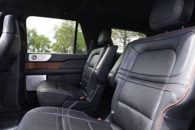 2022 Lincoln Navigator Black Label