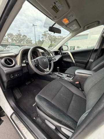 2014 Toyota RAV4 LE