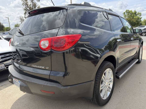 2011 Chevrolet Traverse LT