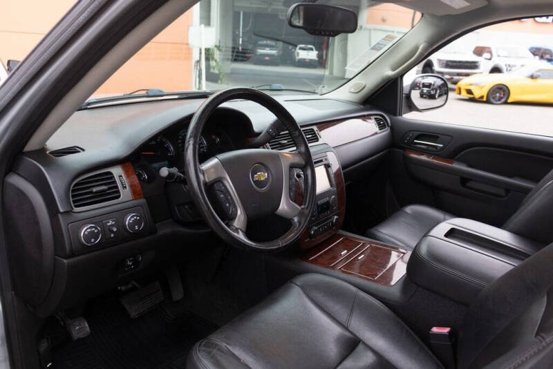 2013 Chevrolet Avalanche LTZ Black Diamond