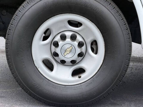 2024 Chevrolet Express 2500