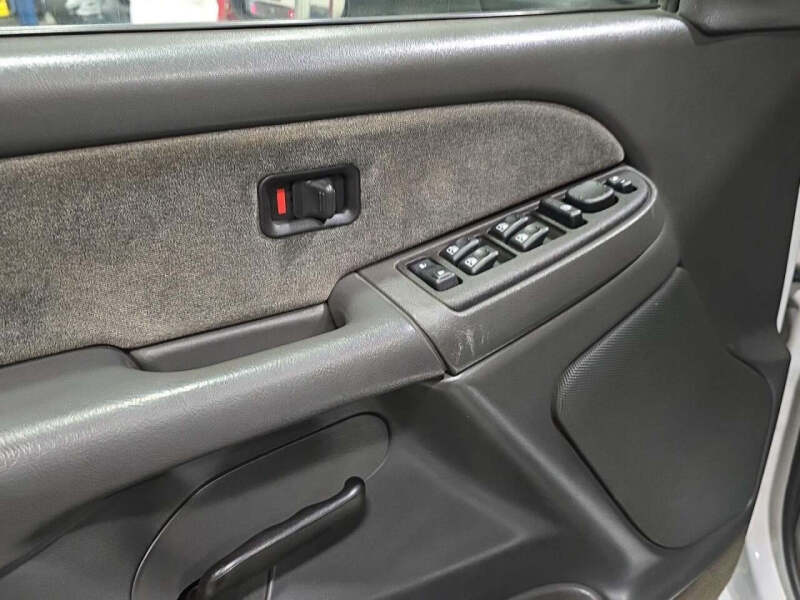 2003 Chevrolet Silverado 3500 LS