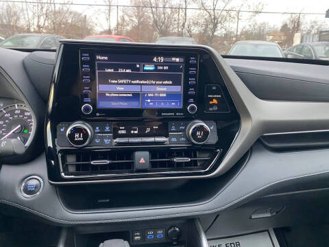 2022 Toyota Highlander XLE