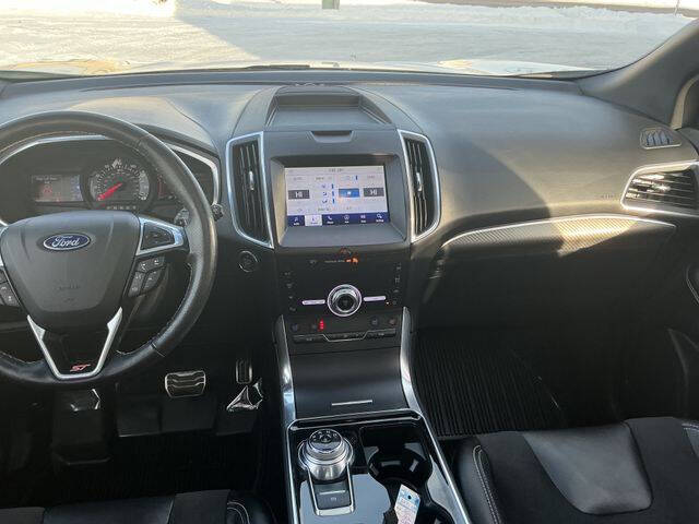 2020 Ford Edge ST