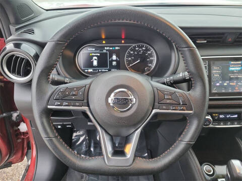 2020 Nissan Kicks SR