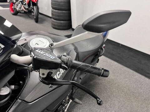 2012 Ducati Diavel Carbon Series