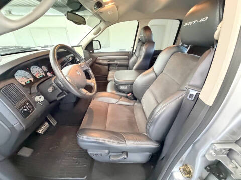 2005 Dodge Ram 1500 SRT-10