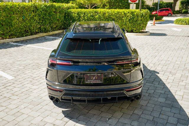 2022 Lamborghini Urus