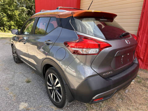 2019 Nissan Kicks SR