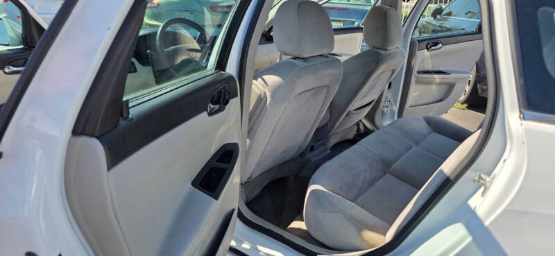 2011 Chevrolet Impala LS