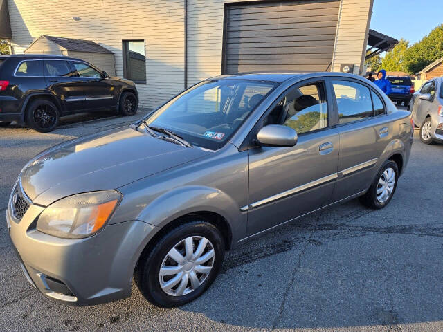 2011 Kia Rio for sale at QUEENSGATE AUTO SALES in York, PA