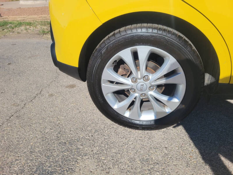 2015 Kia Soul +
