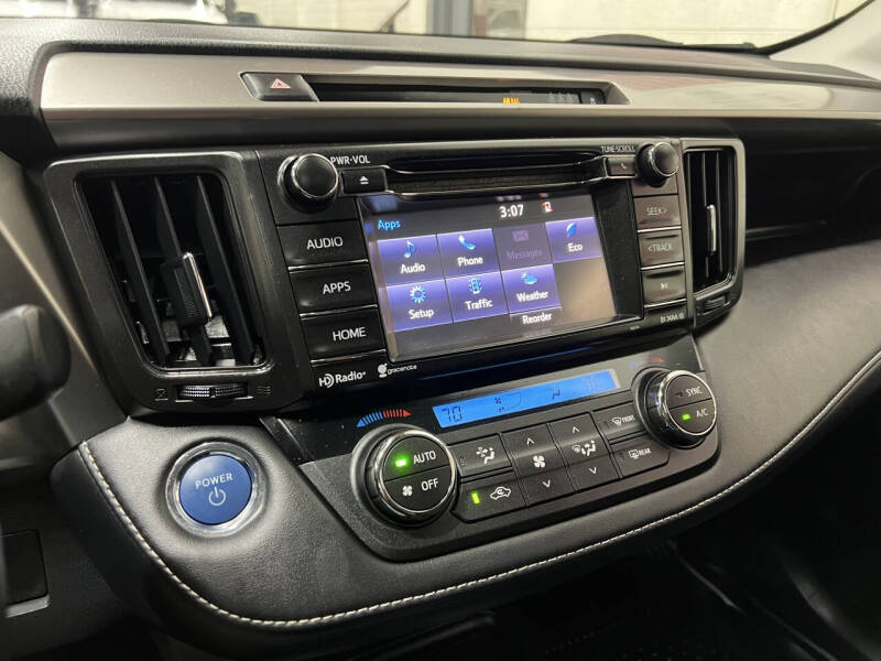 2017 Toyota RAV4 Hybrid XLE