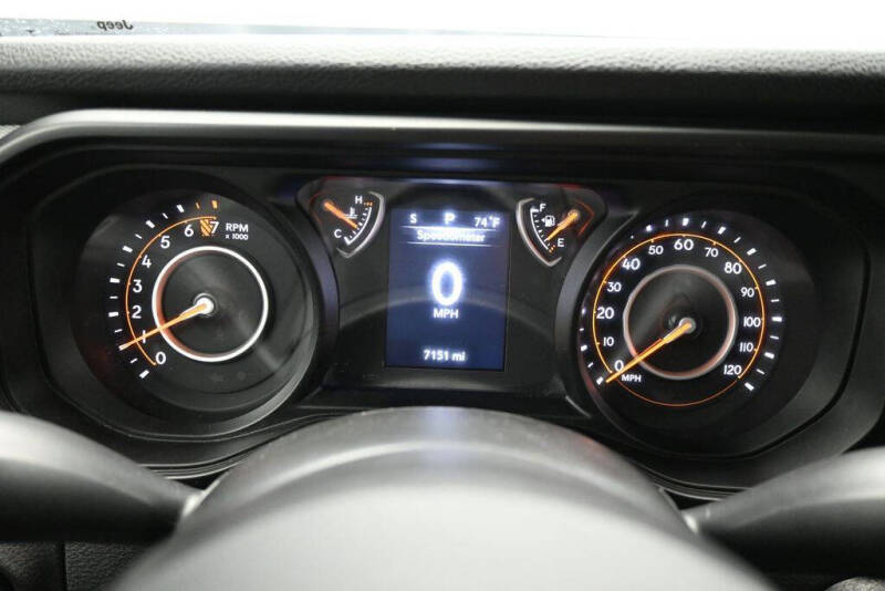 2025 Jeep Gladiator NightHawk