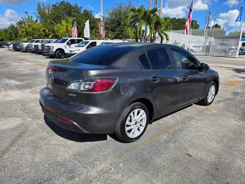 2013 Mazda MAZDA3 i Touring