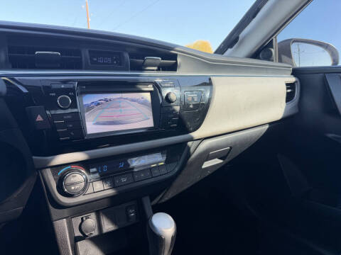 2015 Toyota Corolla LE