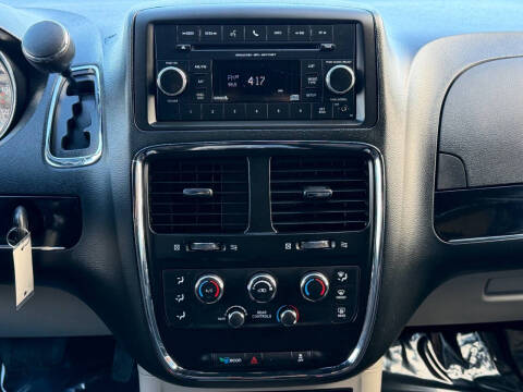 2014 Dodge Grand Caravan SE 30th Anniversary