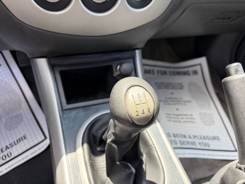 2005 Mazda Tribute i