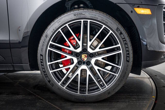 2026 Porsche Macan S