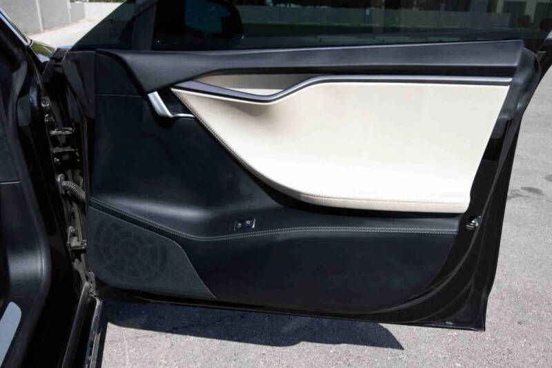 2020 Tesla Model S