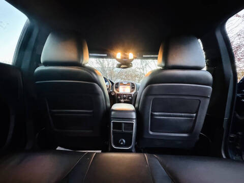 2011 Chrysler 300 Limited