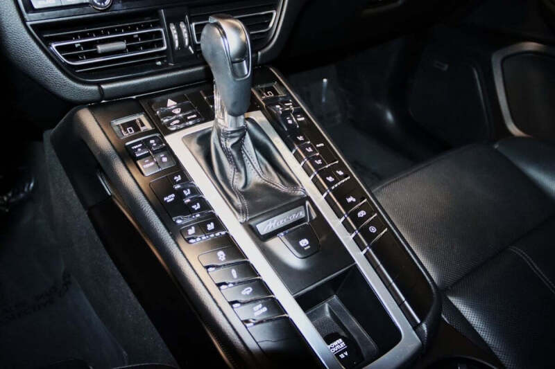 2021 Porsche Macan GTS