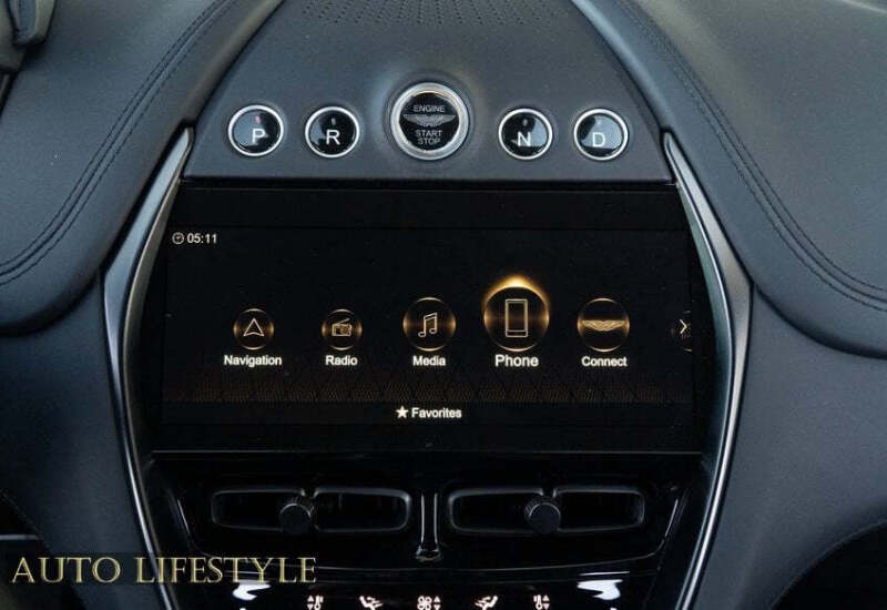 2022 Aston Martin DBX