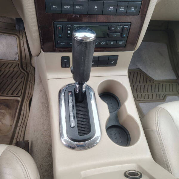 2006 Ford Explorer Limited